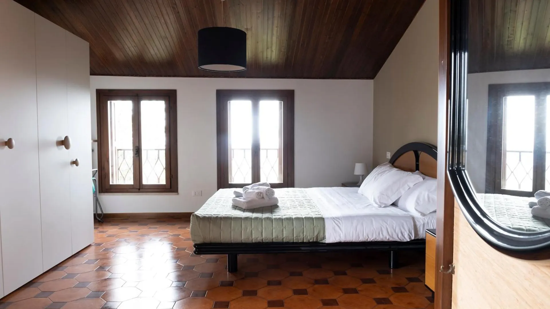 Casa Palmira Villa Avesa Nyaraló